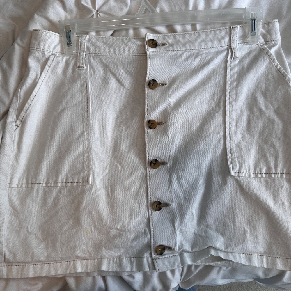 ✨Ana button up skirt✨